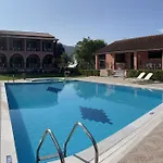 Gregory-Vassilis Apartments
