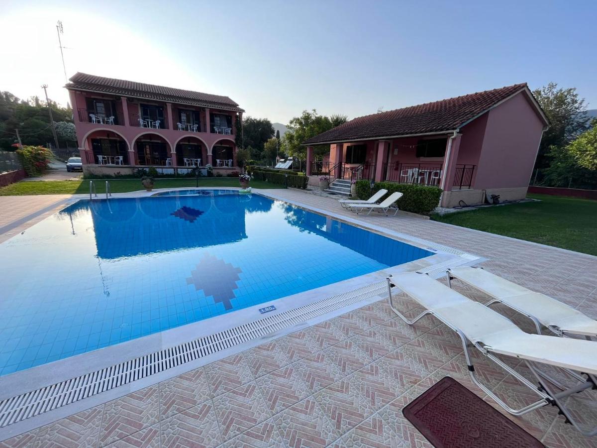 Gregory-vassilis Apartment *